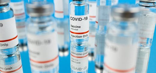 В Україні група людей продавала фейкову вакцину проти коронавірусу за $250